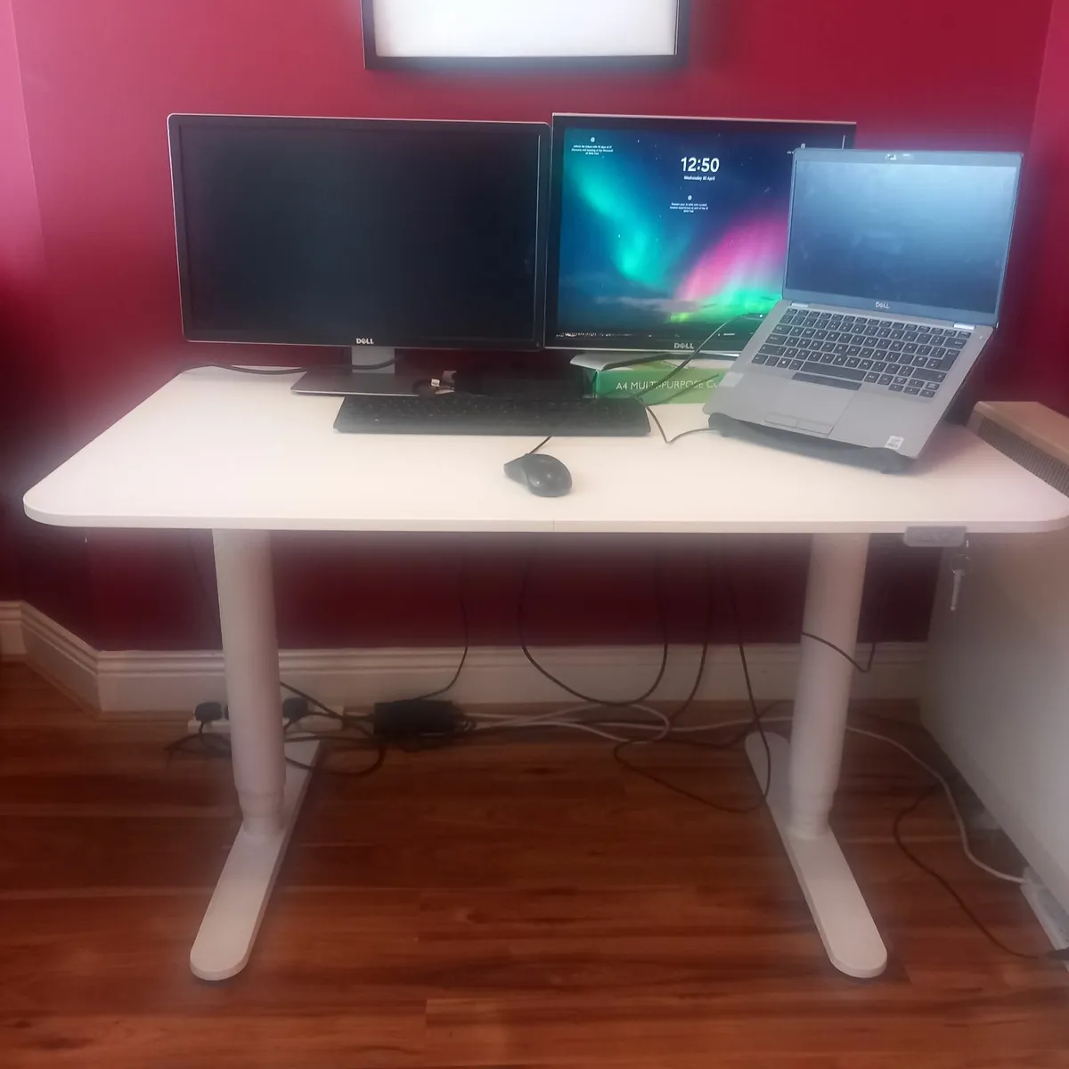 Sit / Stand Electric Desk