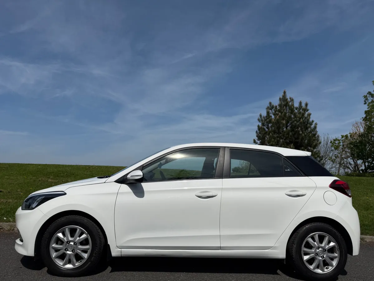 2017 Hyundai I20 , 1.2 Active - Image 4