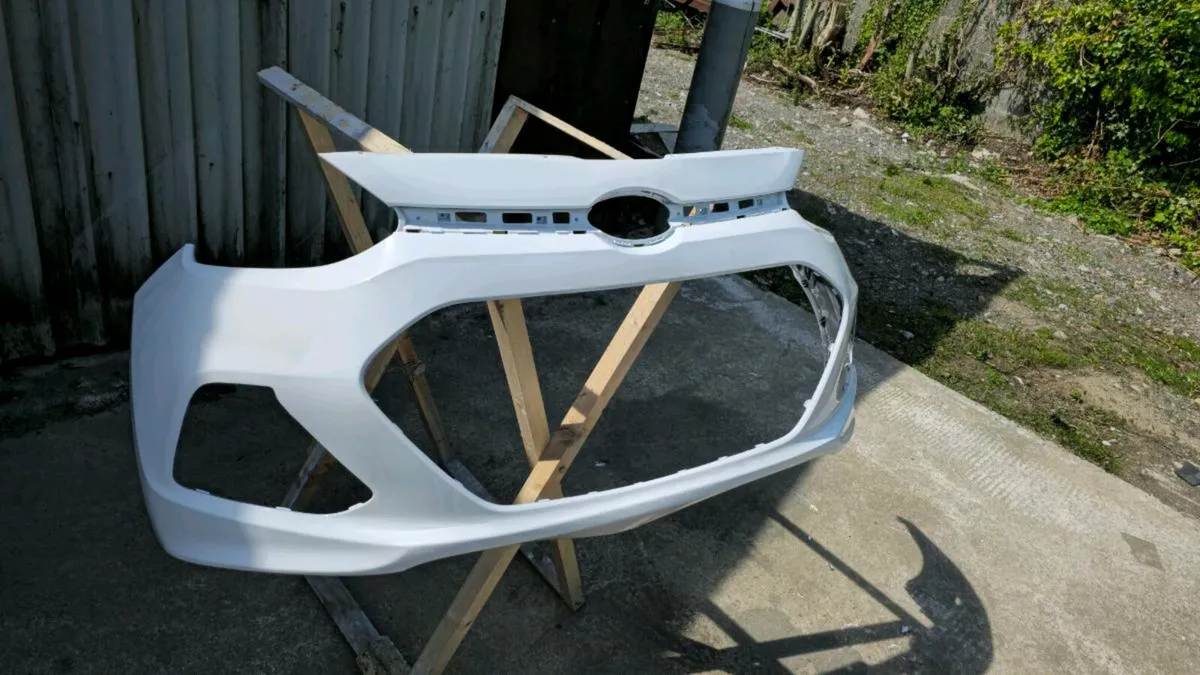 Hyundai i10 front bumper - Image 1