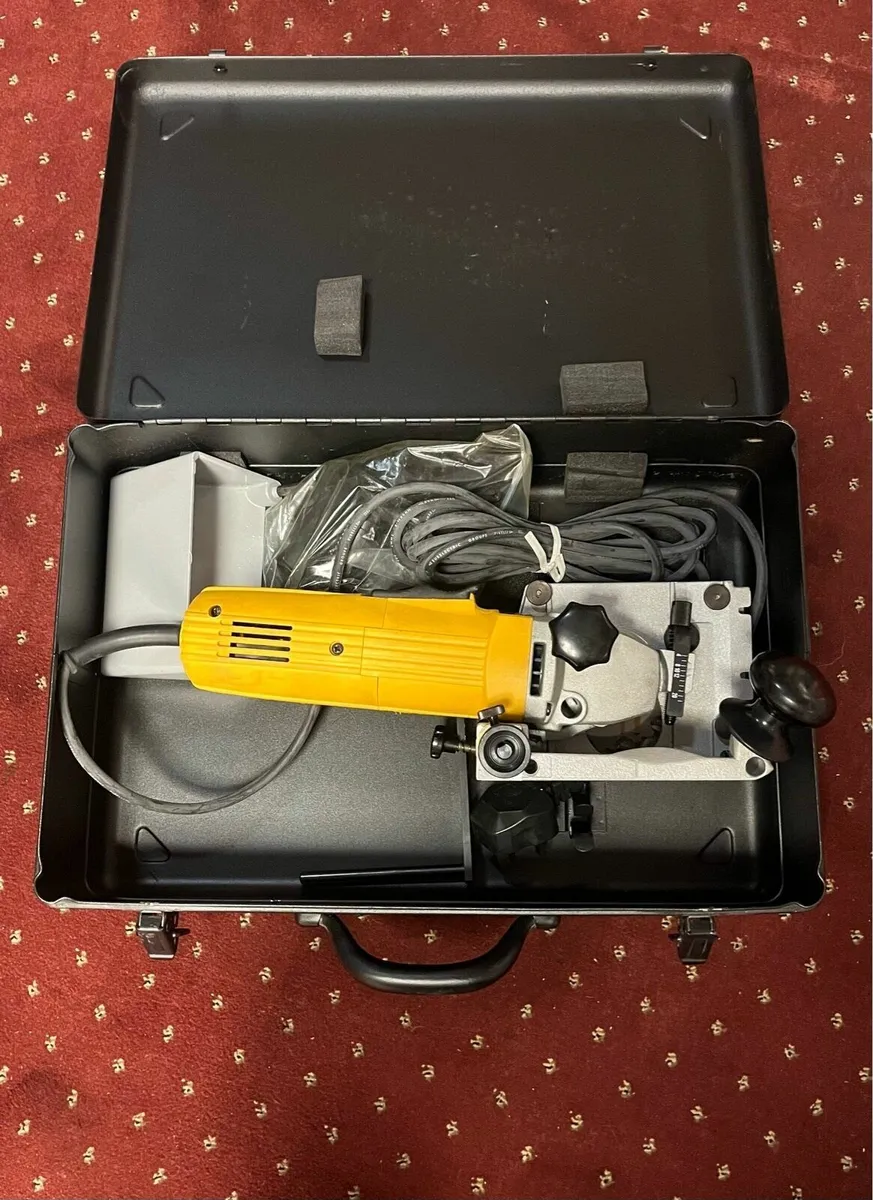 DeWalt Buiscuit Jointer - Image 1