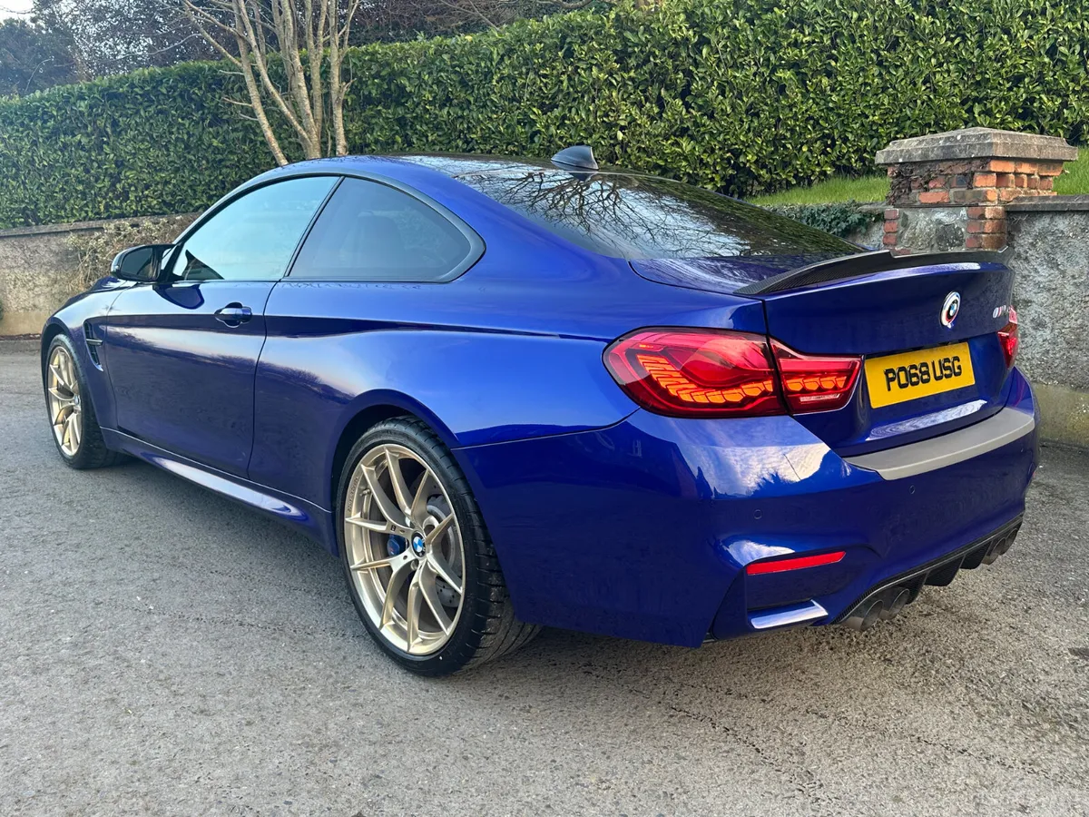 BMW M4 CLUB SPORT 2018 - Image 3