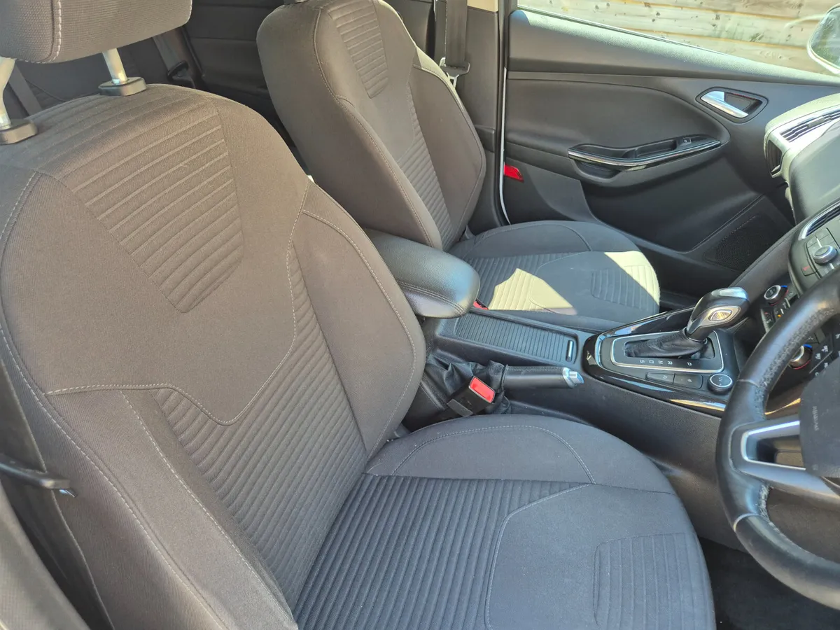 Ford Focus 2016 (Automatic ) - Image 2
