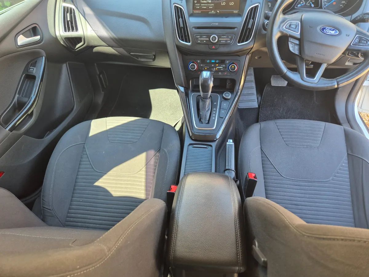Ford Focus 2016 (Automatic ) - Image 4