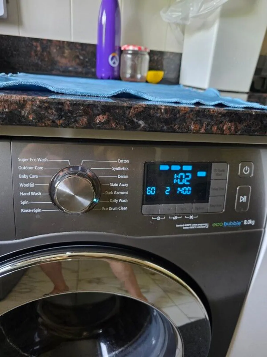 Samsung 8 kg eco bubble 1400 spin multifunctional machine - Image 3