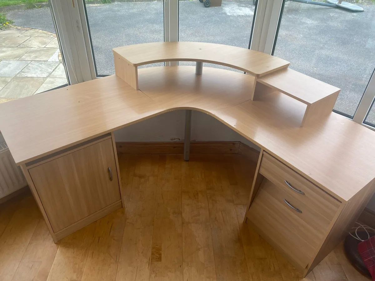 Desk - Image 1