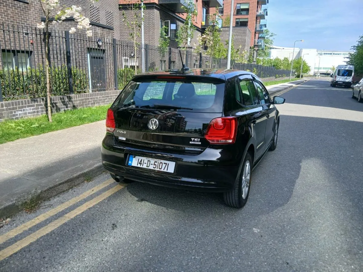 2014 Volkswagen Polo ,  **AUTO  LOW - KLMS *** - Image 4
