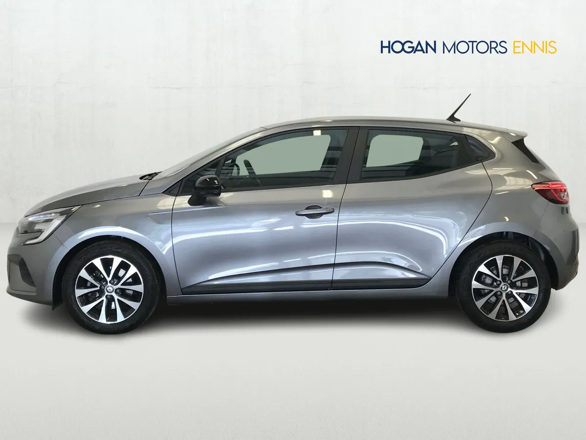Renault Clio 2023 Auto - Image 4