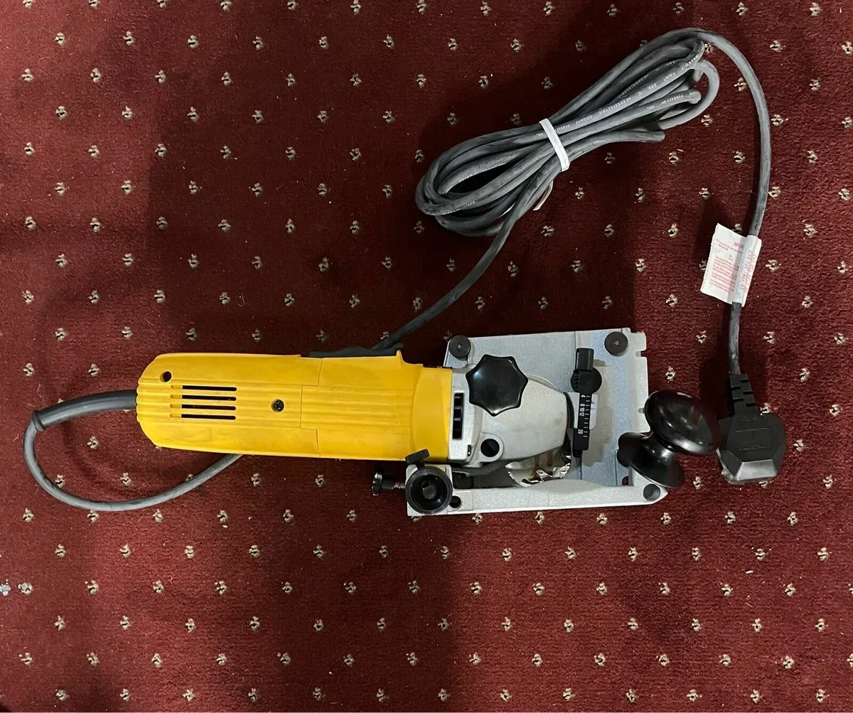 DeWalt Buiscuit Jointer - Image 2