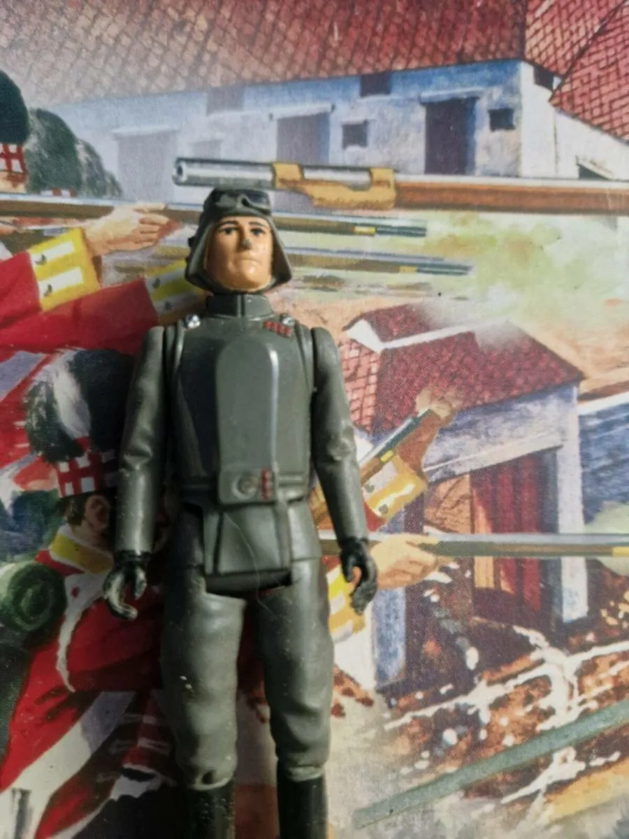 Vintage Star Wars AT AT Commander - Image 2