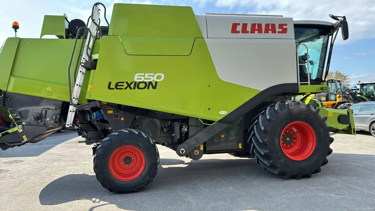 CLAAS Lexion 650 - Image 2