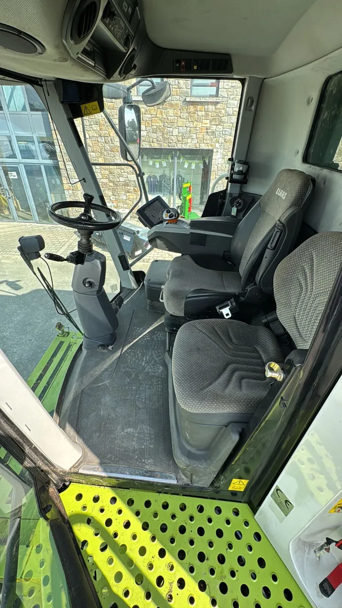 CLAAS Lexion 650 - Image 4