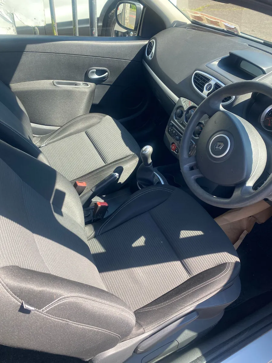 Renault Clio 2012 - Image 4