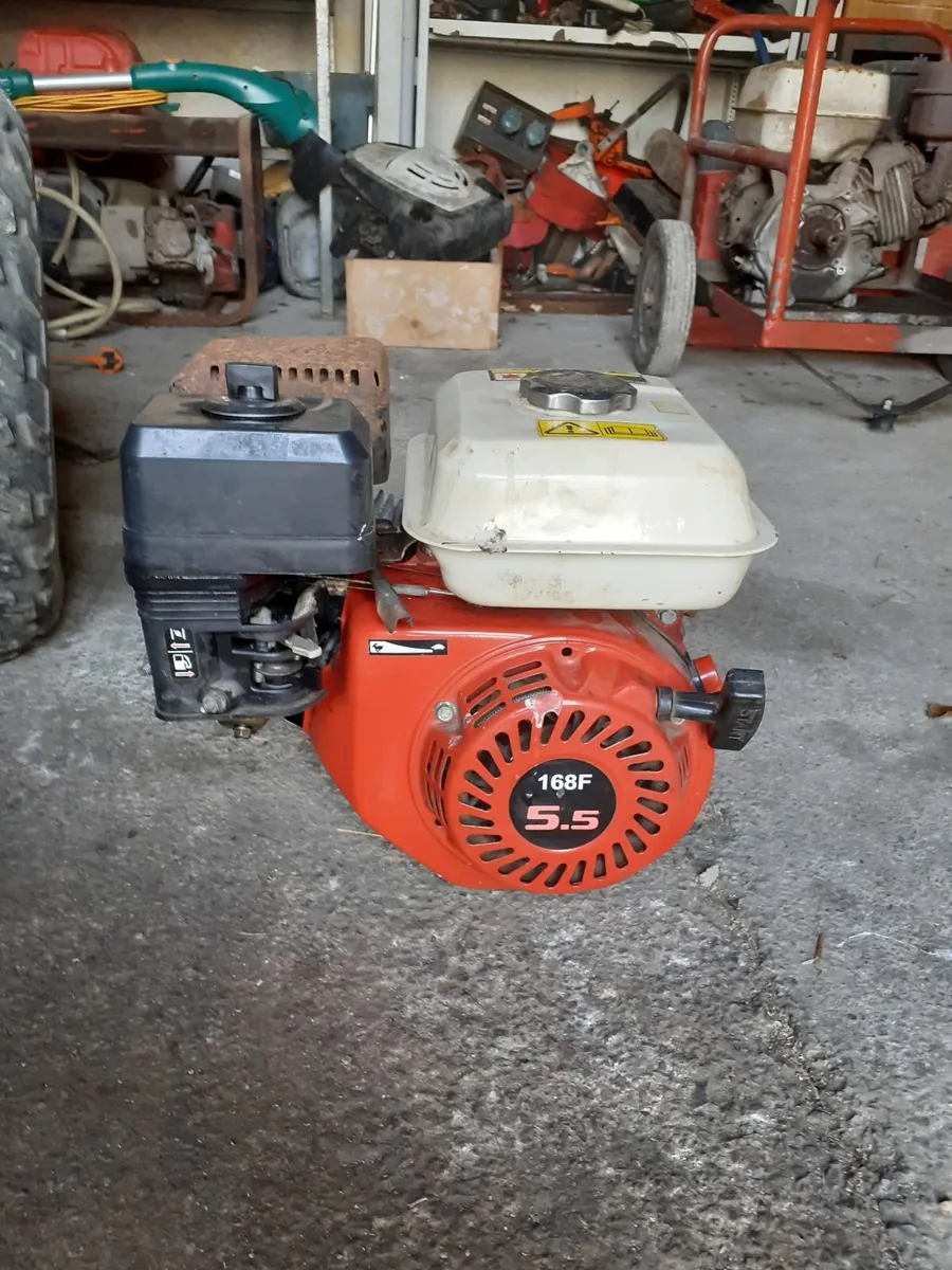Sall petrol engine - Image 2