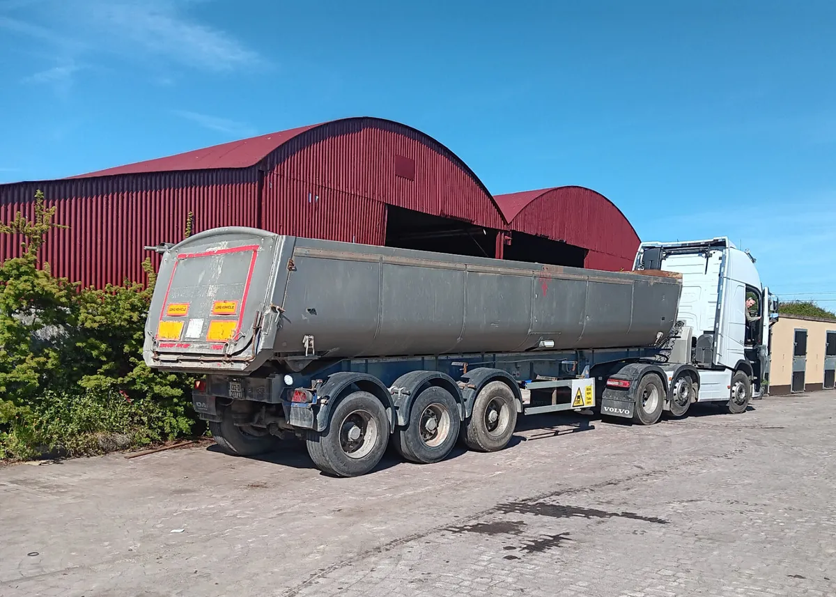 Dennison tipping trailer - Image 1