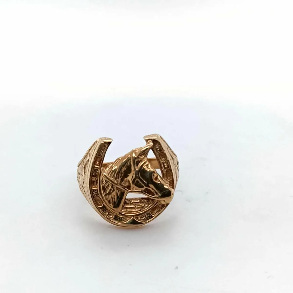 Horseshoe & Horse Head 9k Gold Ring - Image 3