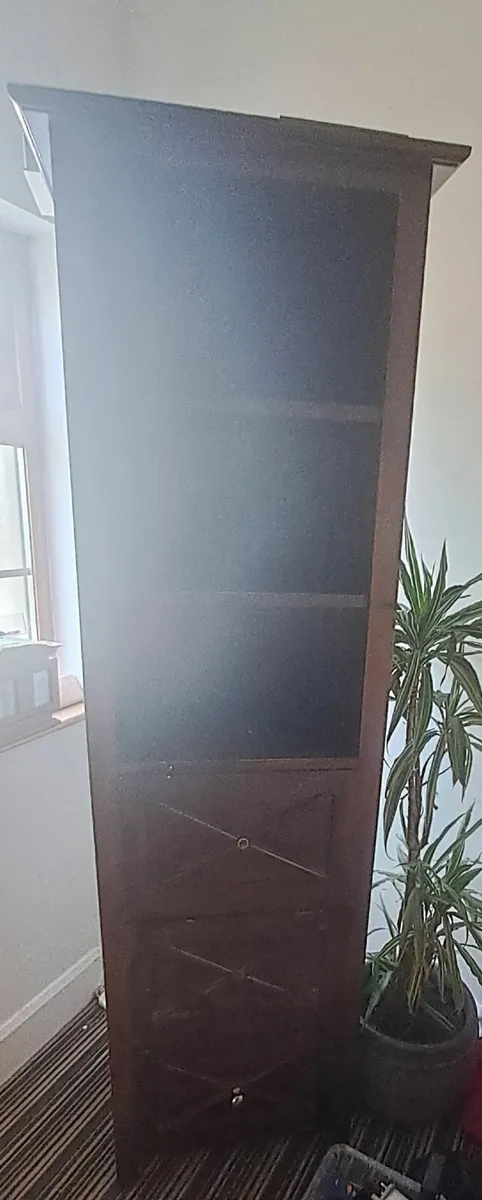 Cabinet - Image 2