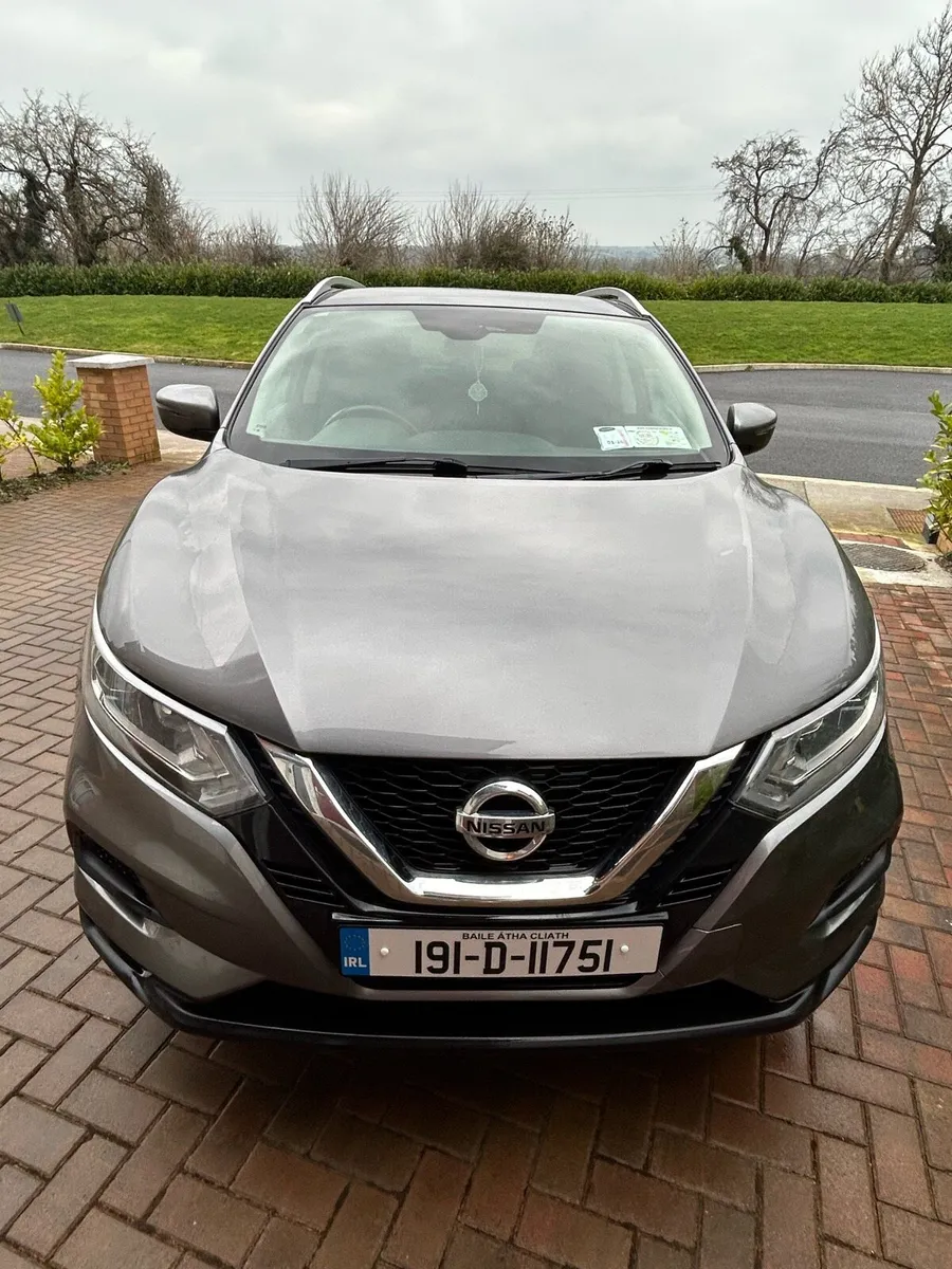 Nissan Qashqai 1.3 SV DCT MY19 4DR Automatic - Image 1