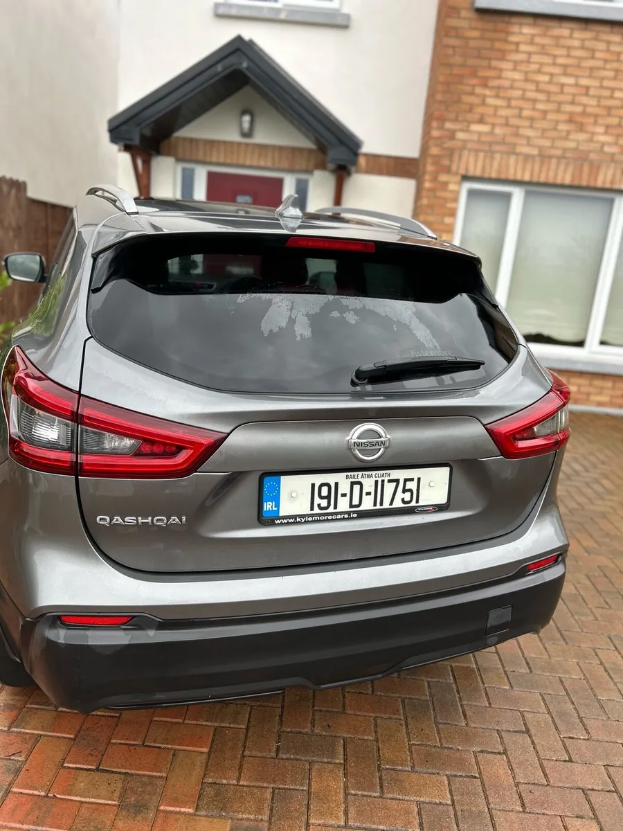 Nissan Qashqai 1.3 SV DCT MY19 4DR Automatic - Image 2