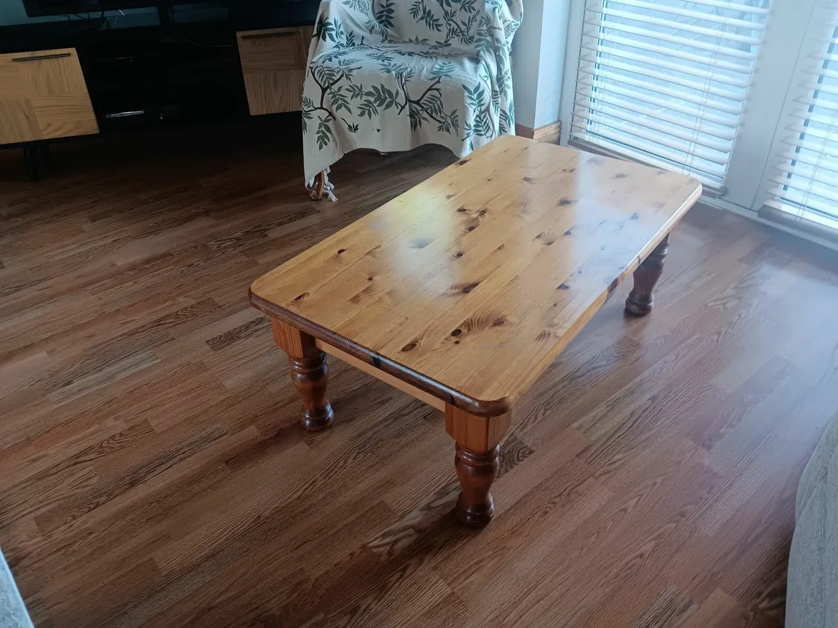 Coffee table, Cabinet & Lamp - Image 1