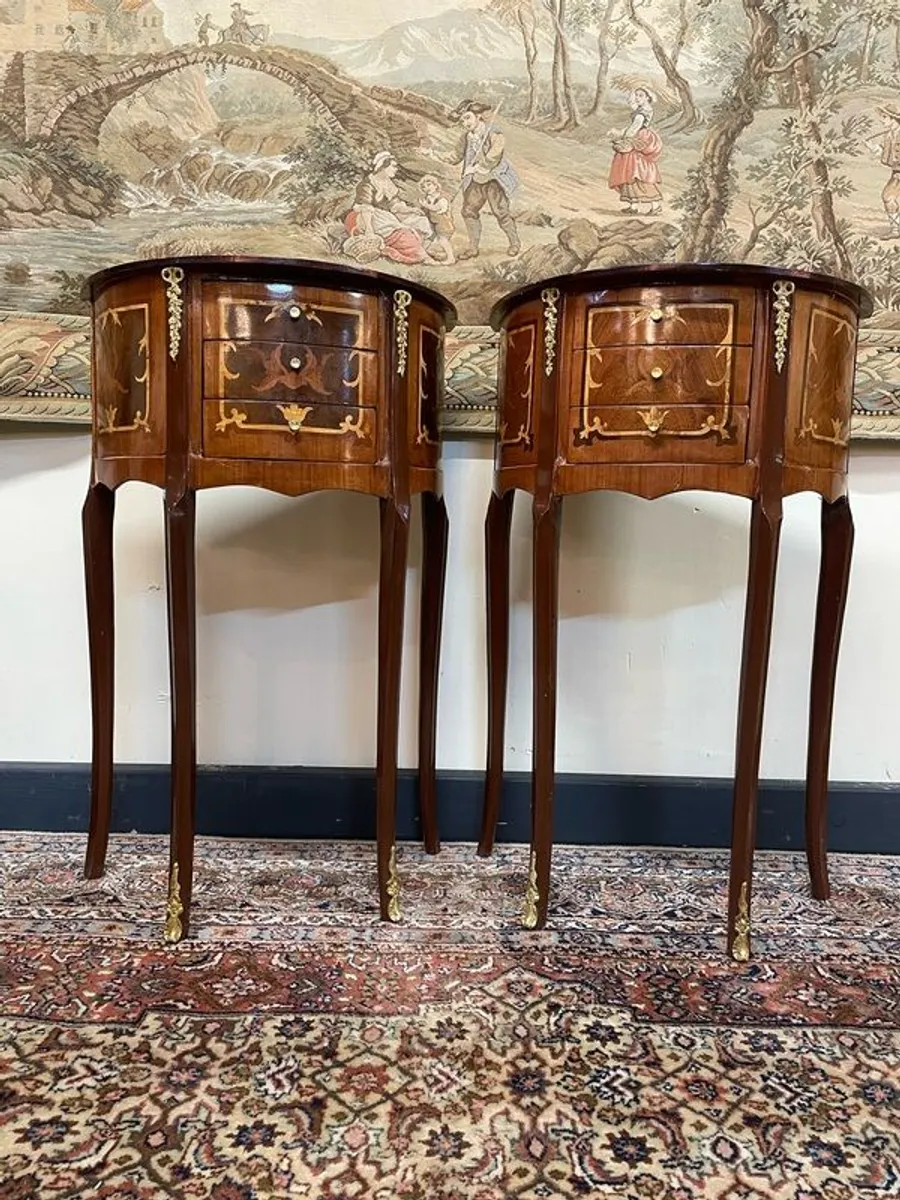 Lovely Pair of Inlay and Brass Decorated Demilune Lockers / Nightstands. - Image 1
