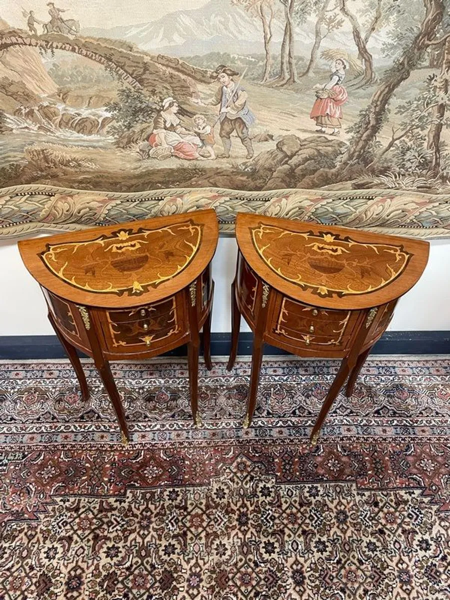 Lovely Pair of Inlay and Brass Decorated Demilune Lockers / Nightstands. - Image 2