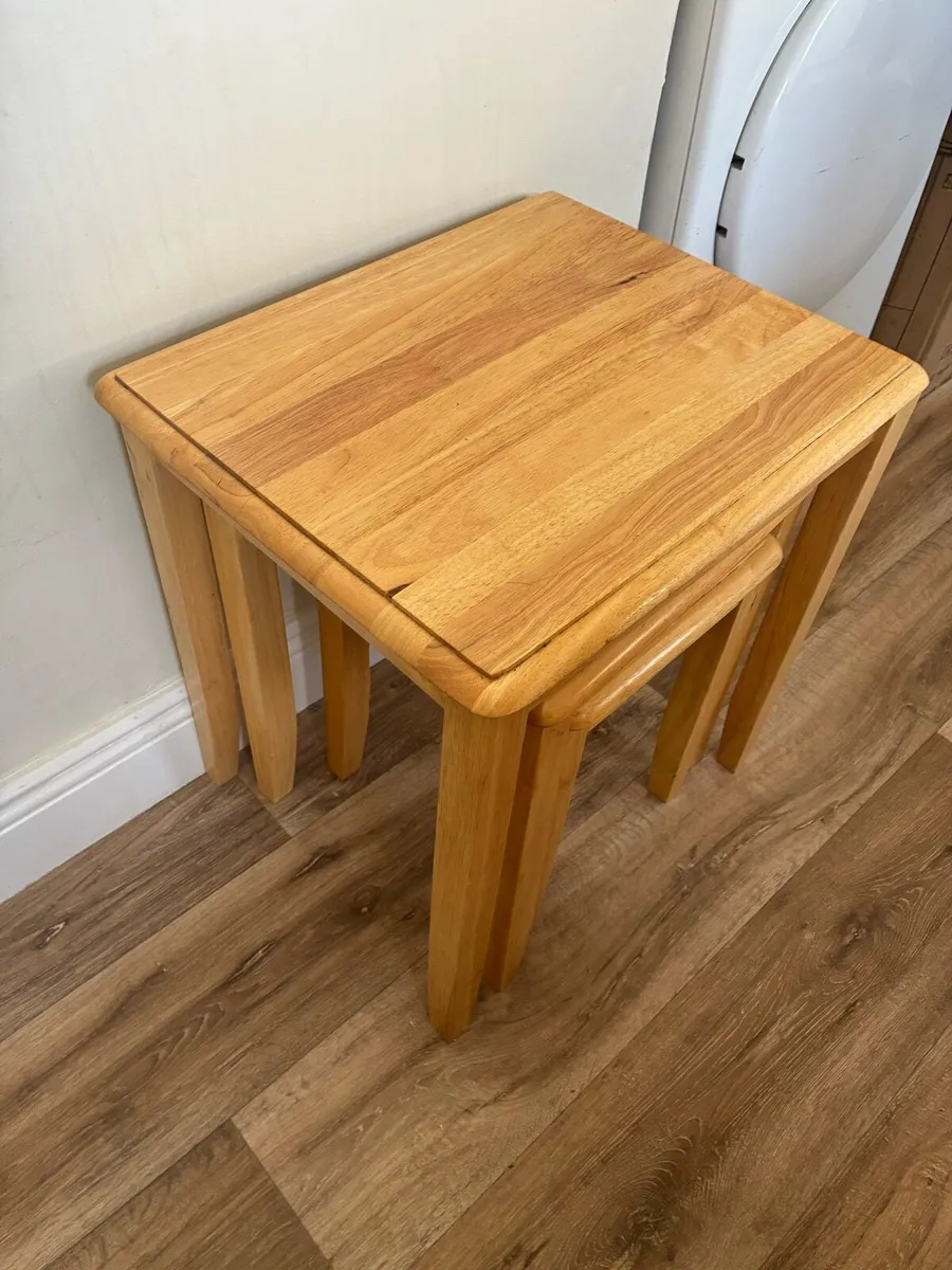 Solid pine nest of Table - Image 3