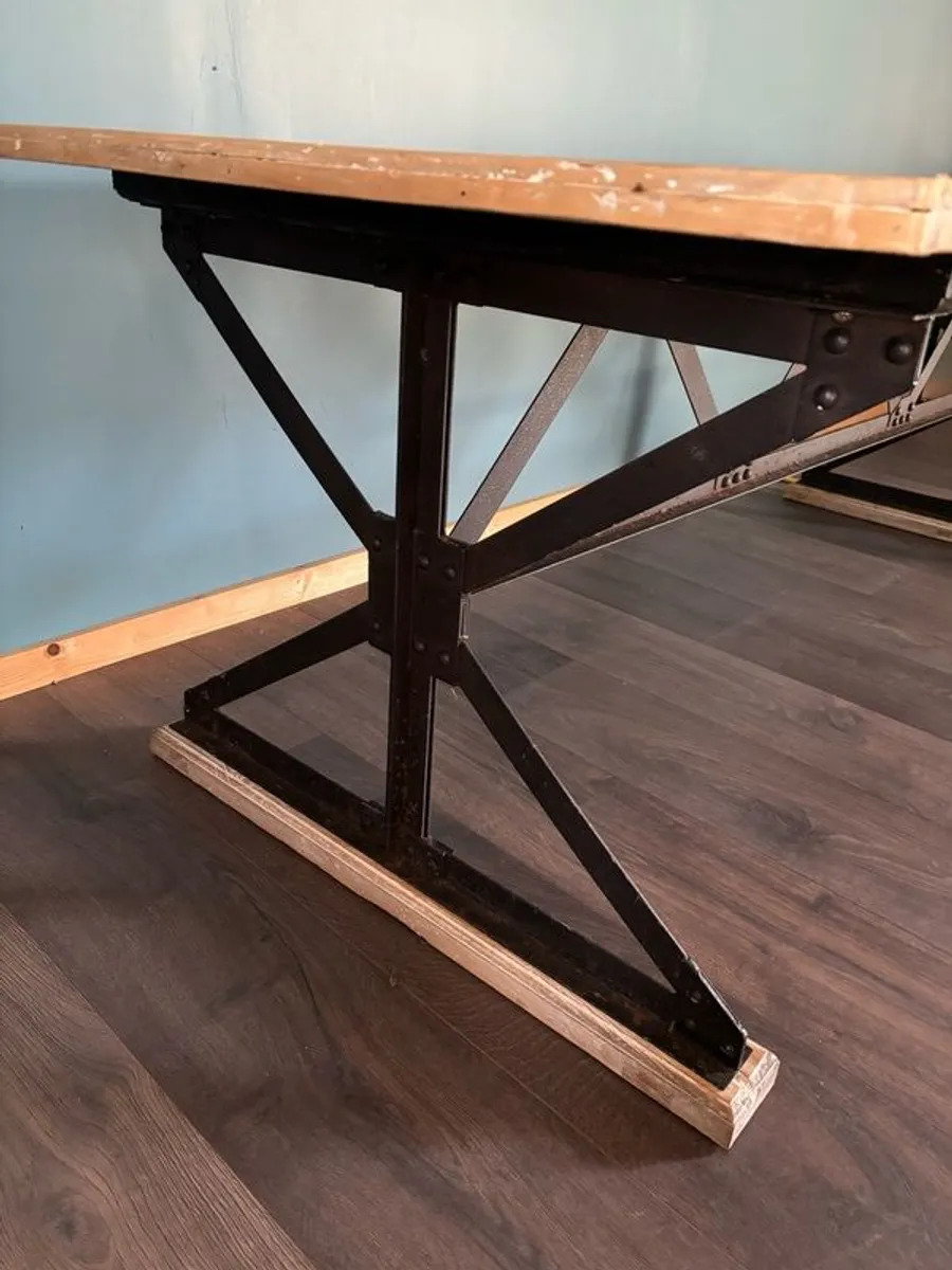 Large soild wood dining table - Image 3