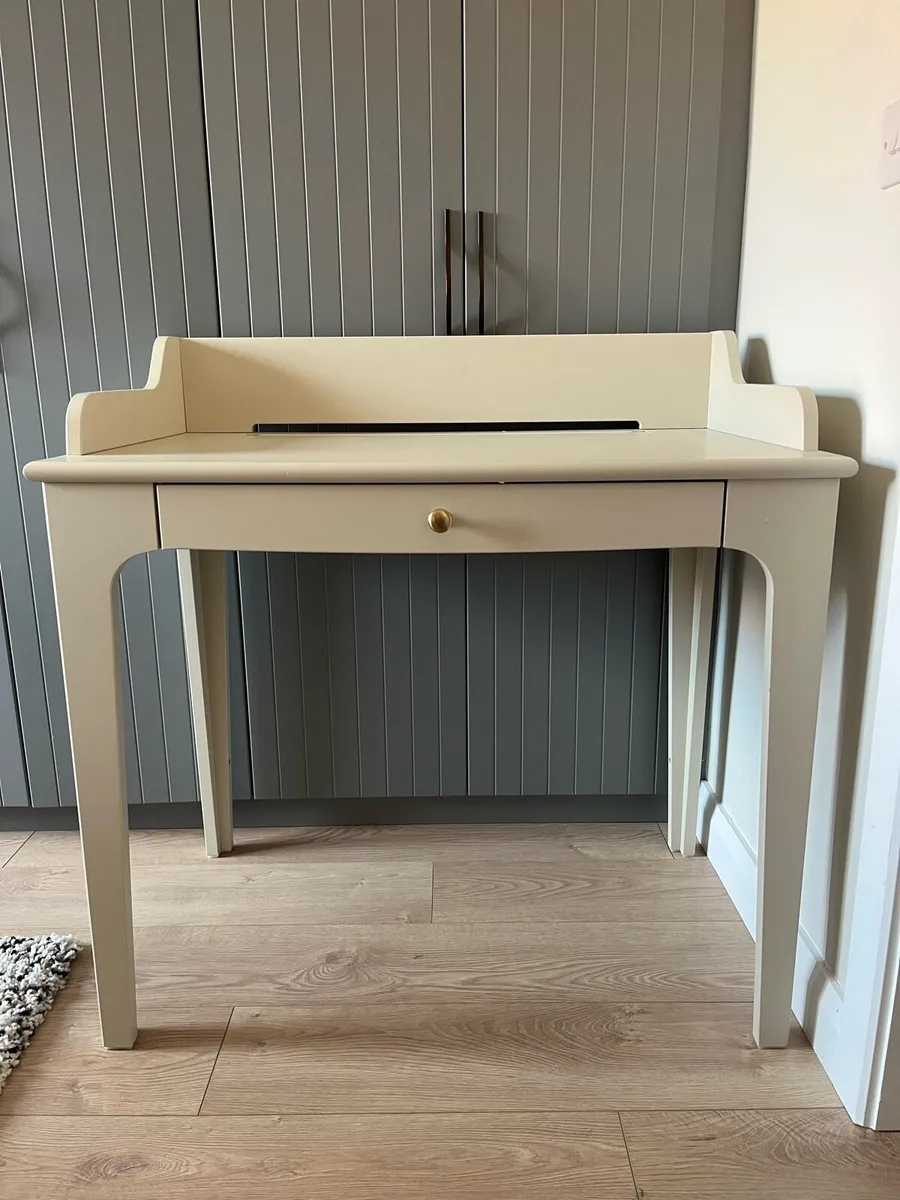 IKEA Desk / Table : Lommarp