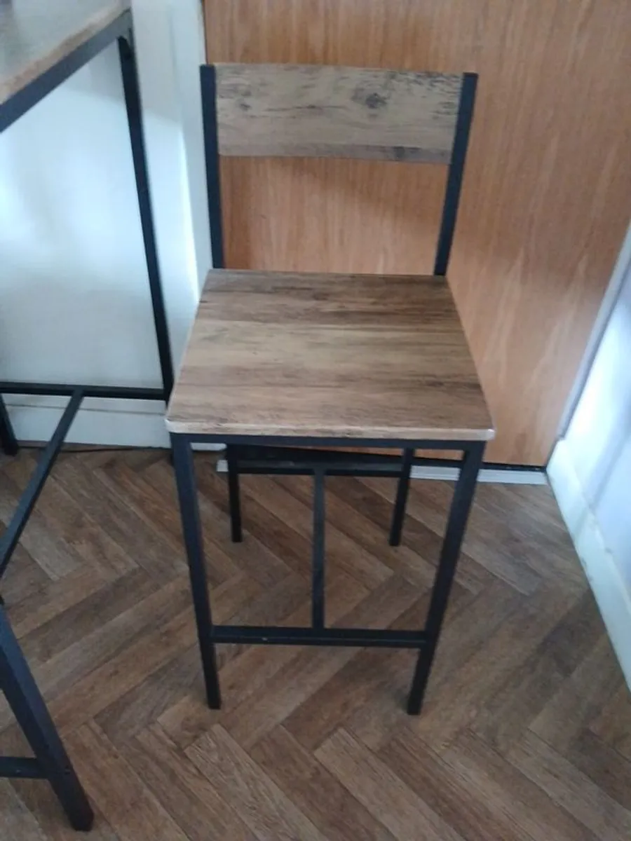 Table and 2 stools - Image 2