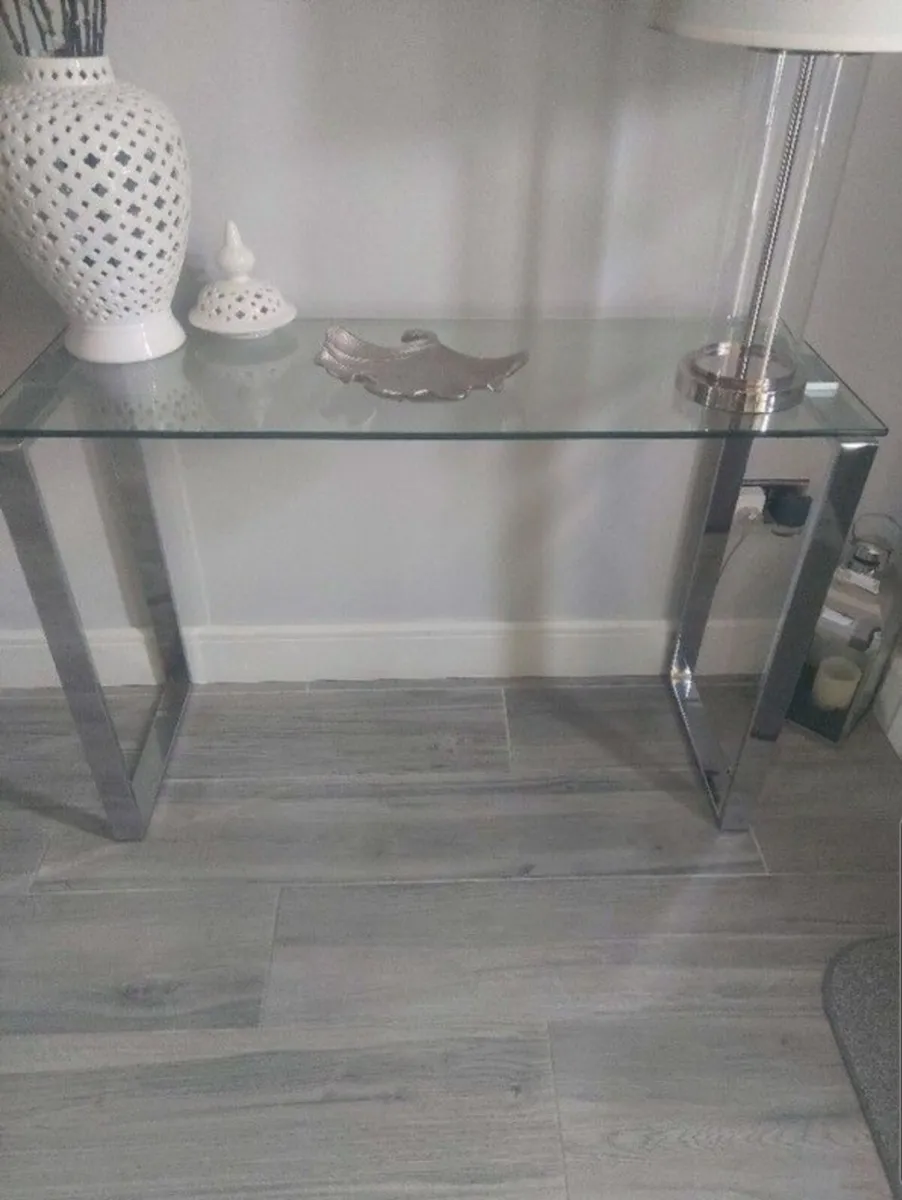 Console table - Image 1