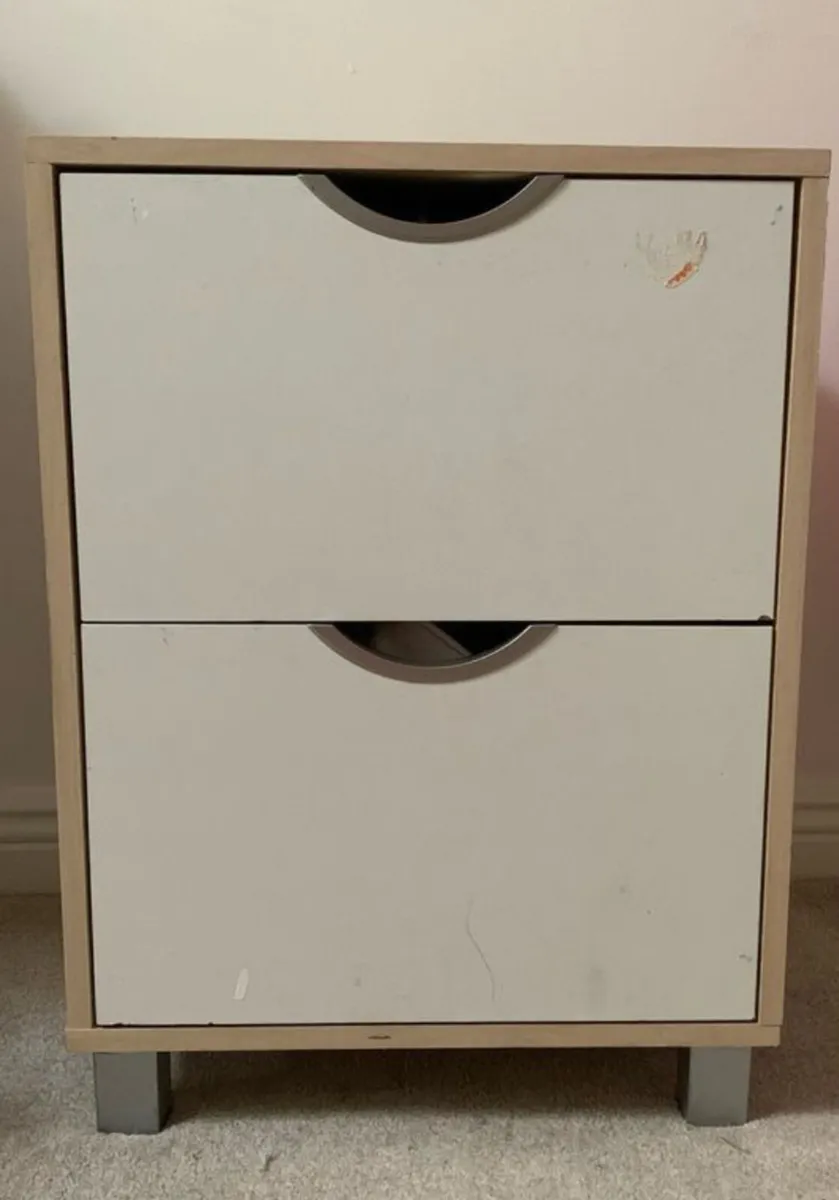 Locker / Drawers - Image 1