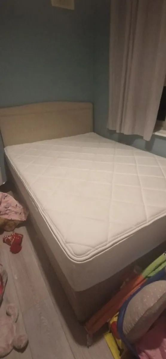 Double bed frame