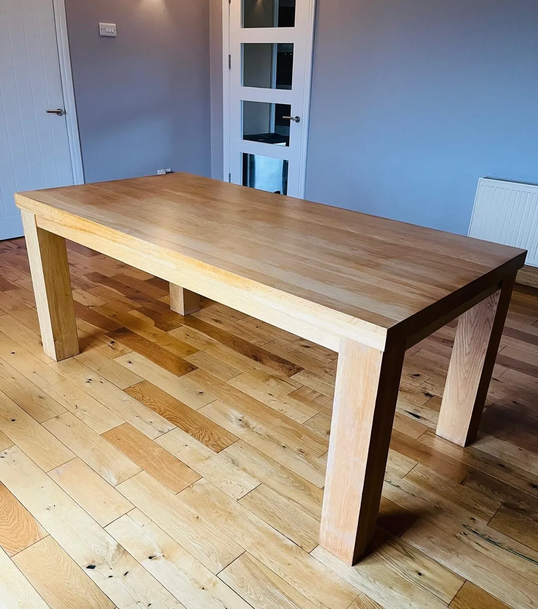Dining table - Image 3
