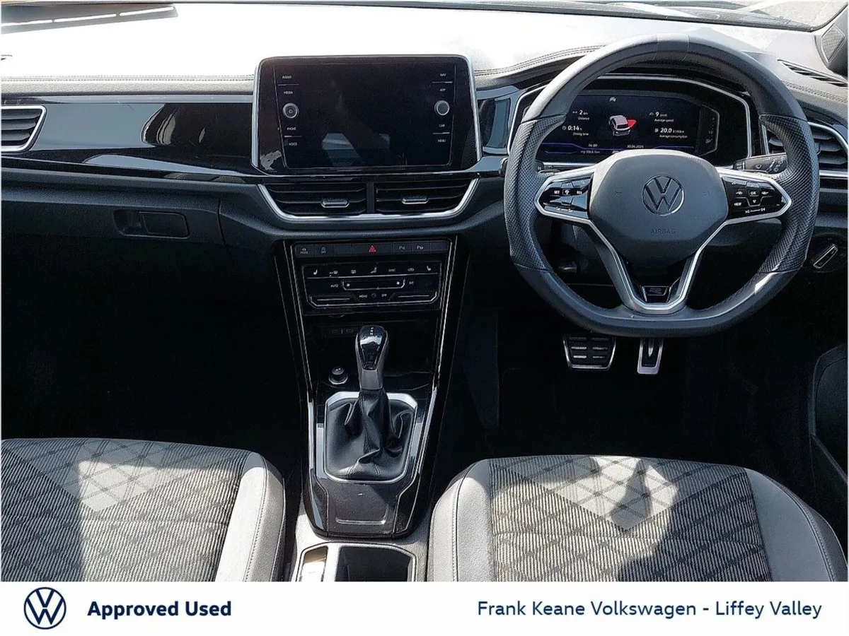 Volkswagen T-Roc R-line Auto 1.5tsi 150BHP  rear - Image 2