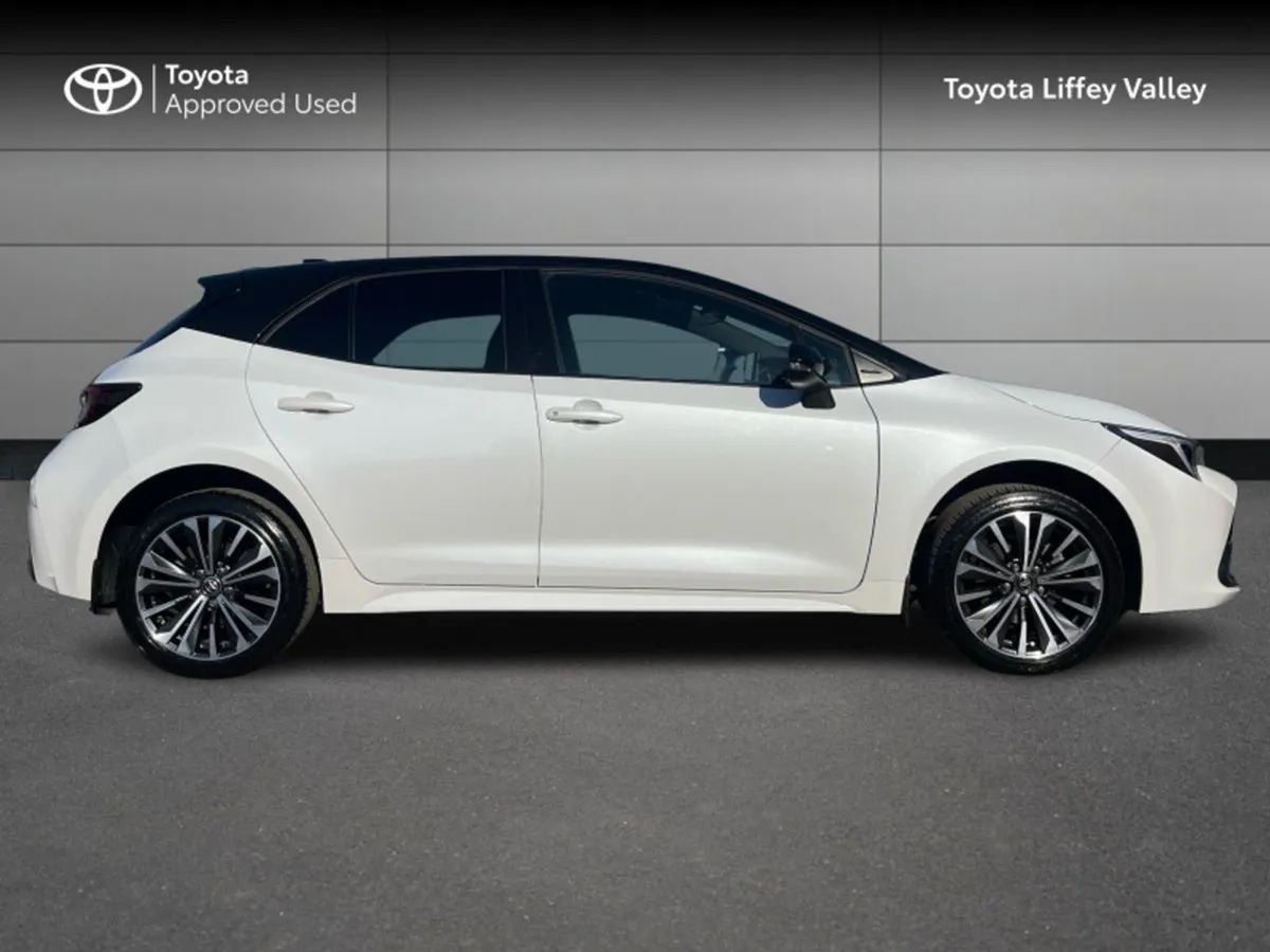 Toyota Corolla Corolla Hyrbid L/sport HB - Image 3