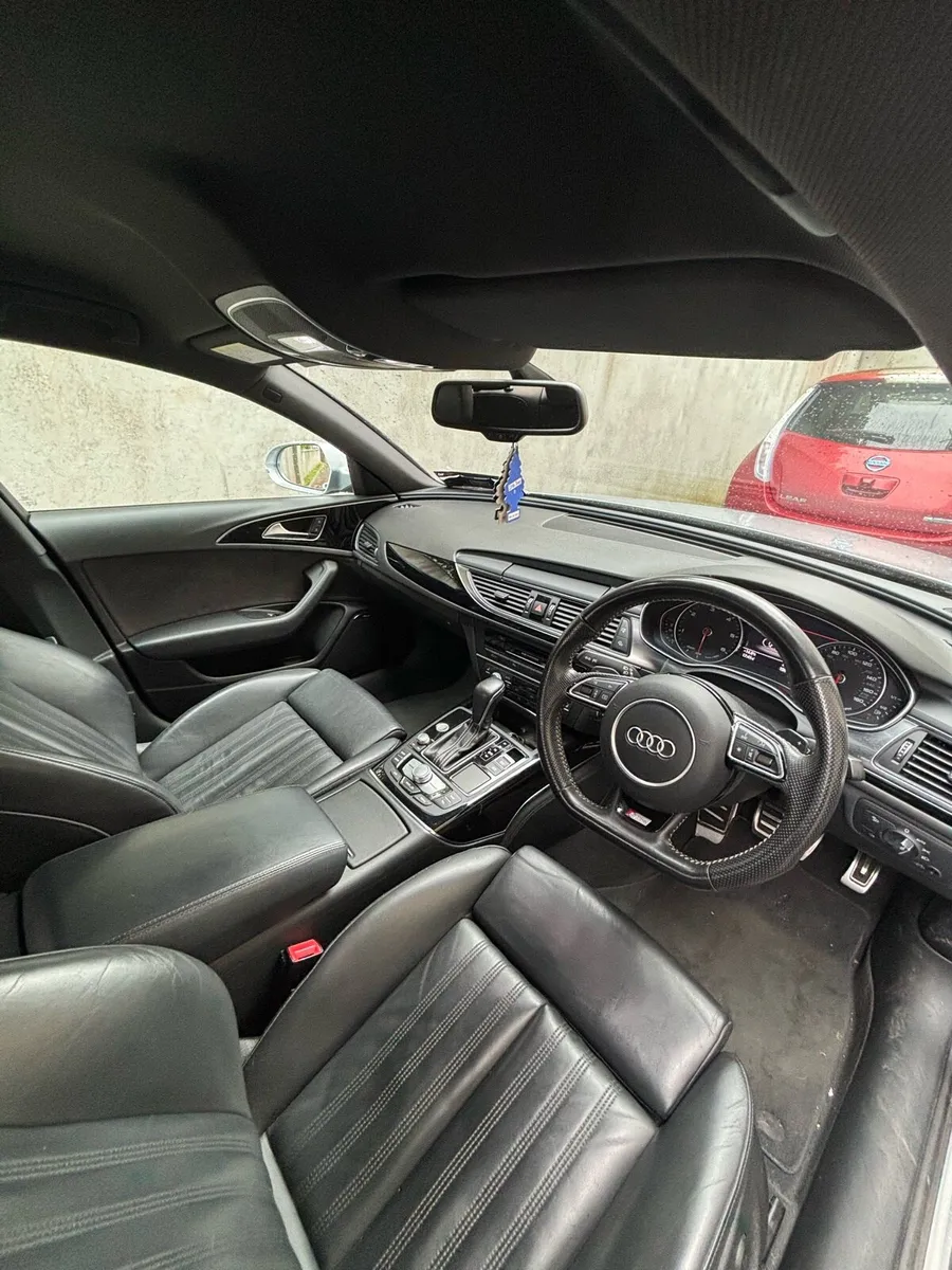 Audi A6 SLine Ultra Black edition - Image 3