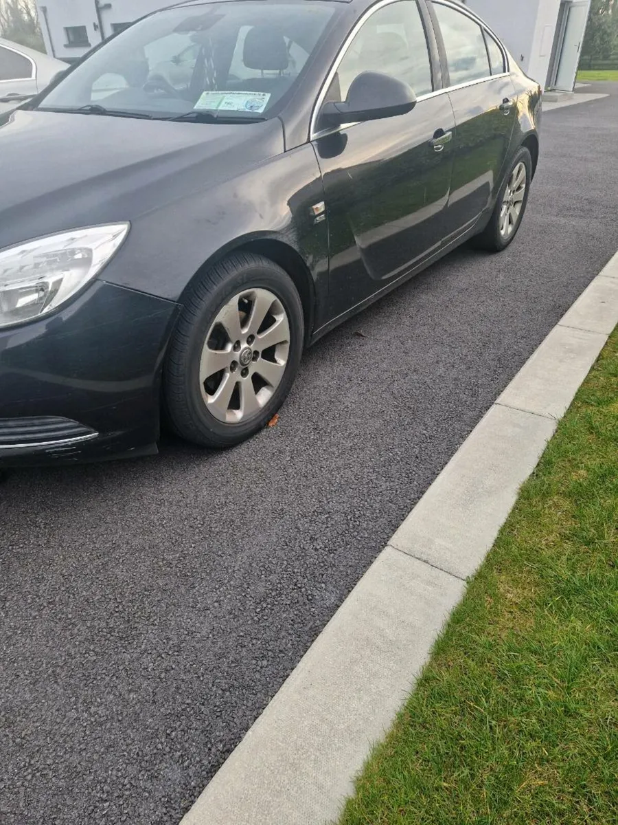 Opel insignia 2011 - Image 2