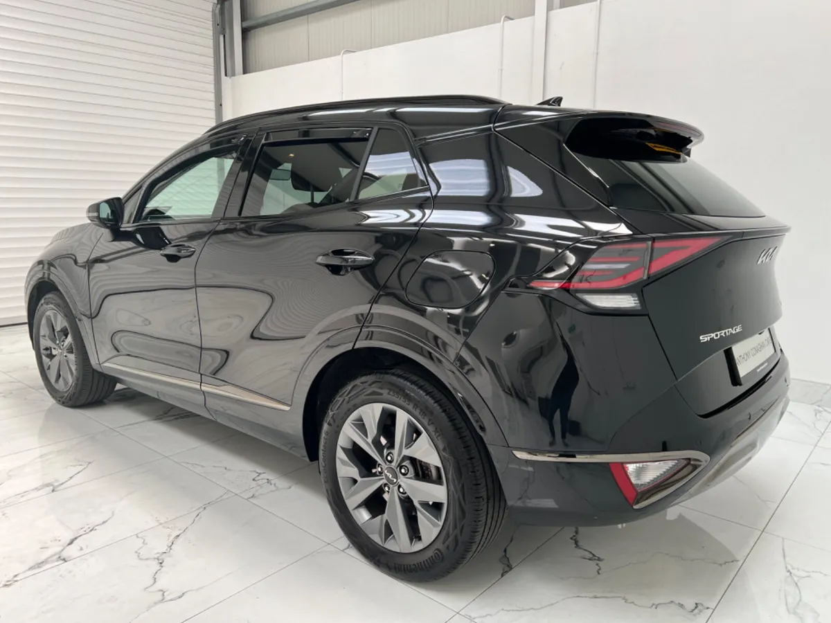 Kia Sportage 2024 Petrol Hydrid - Image 3