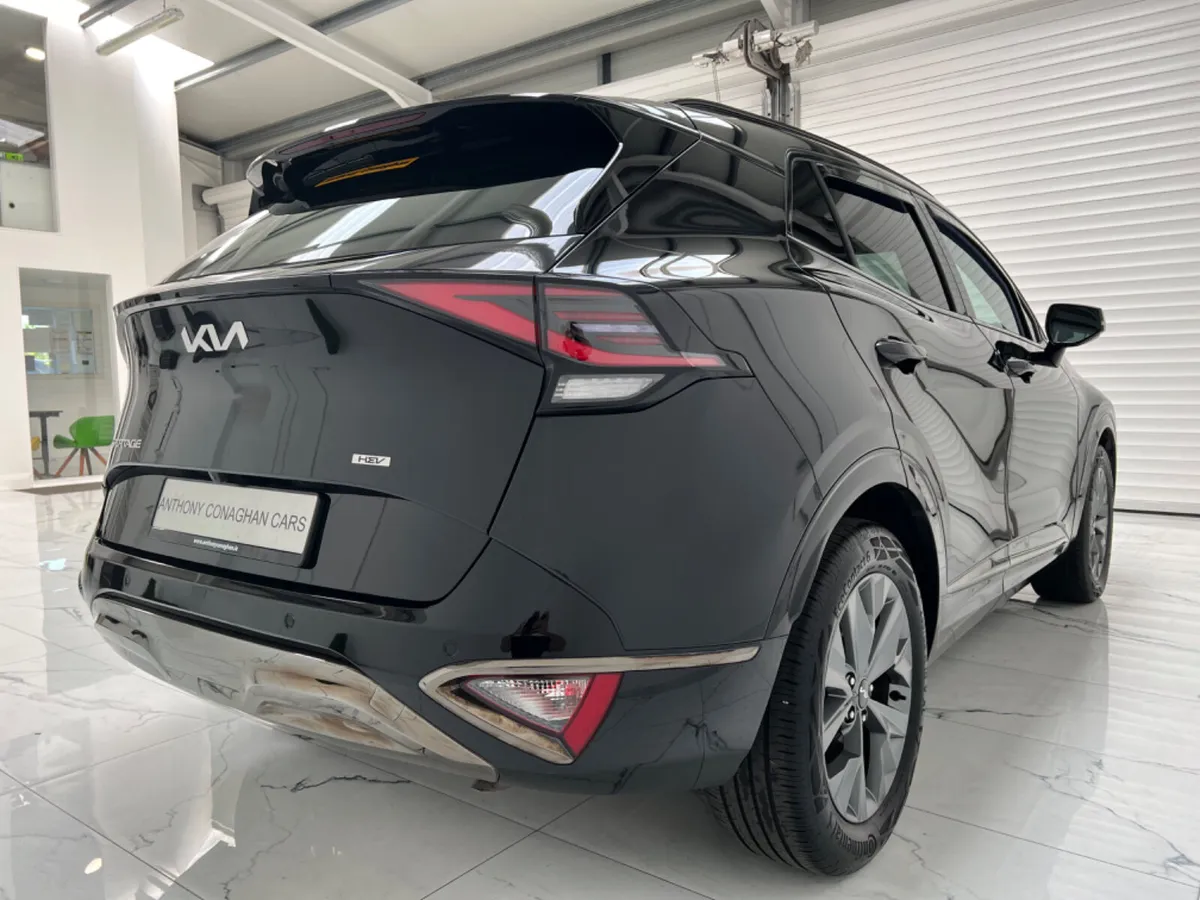 Kia Sportage 2024 Petrol Hydrid - Image 2
