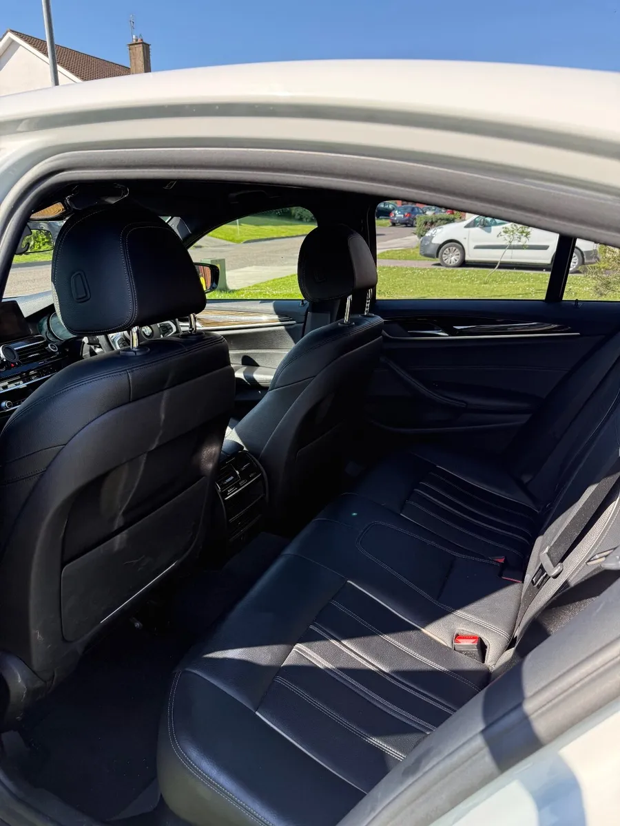 BMW 5-Series 2018 - Image 3
