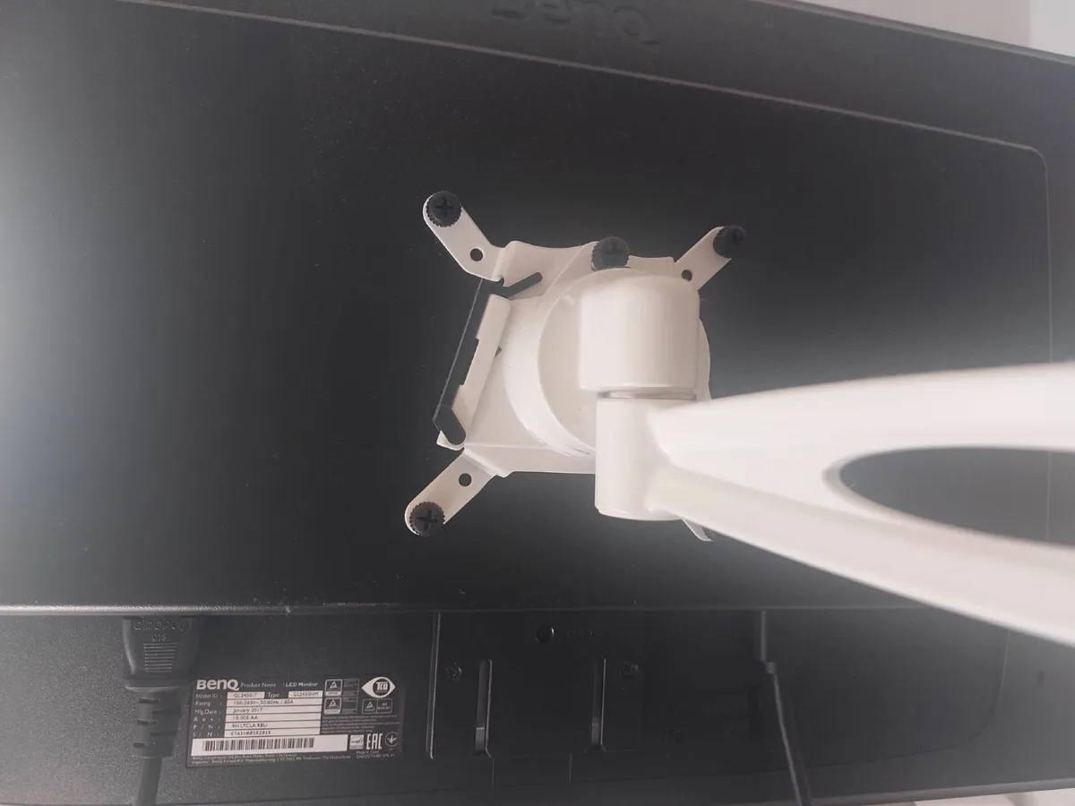 Dual Monitor Arms with BenQ LCD Monitors - Image 3