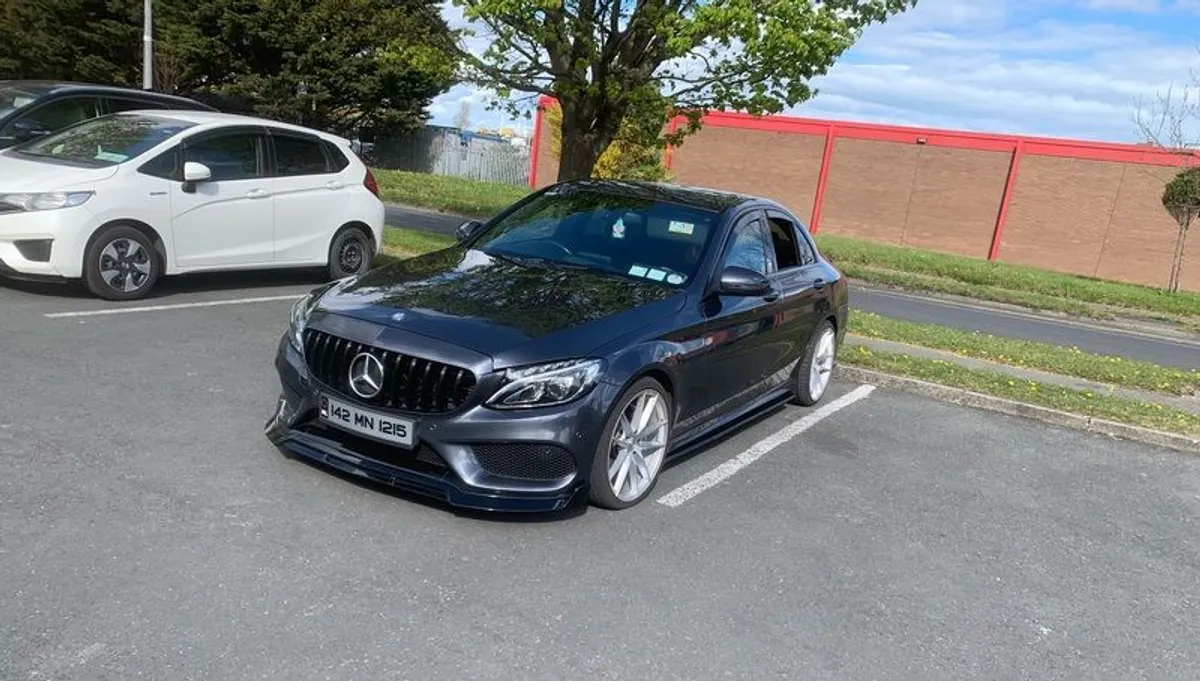 142 Mercedes C Class Amg - Image 1