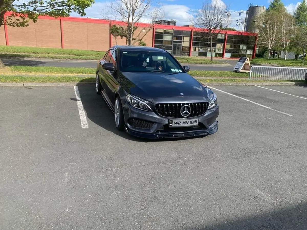 142 Mercedes C Class Amg - Image 2