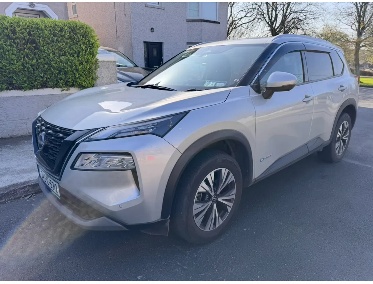 242 Nissan XTrail e-POWER SV PREMIUM 10kKm - Image 2