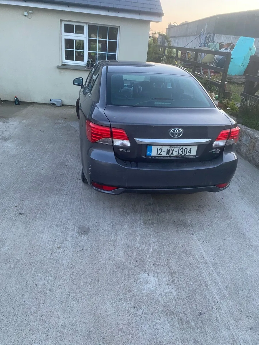 Toyota Avensis - Image 2