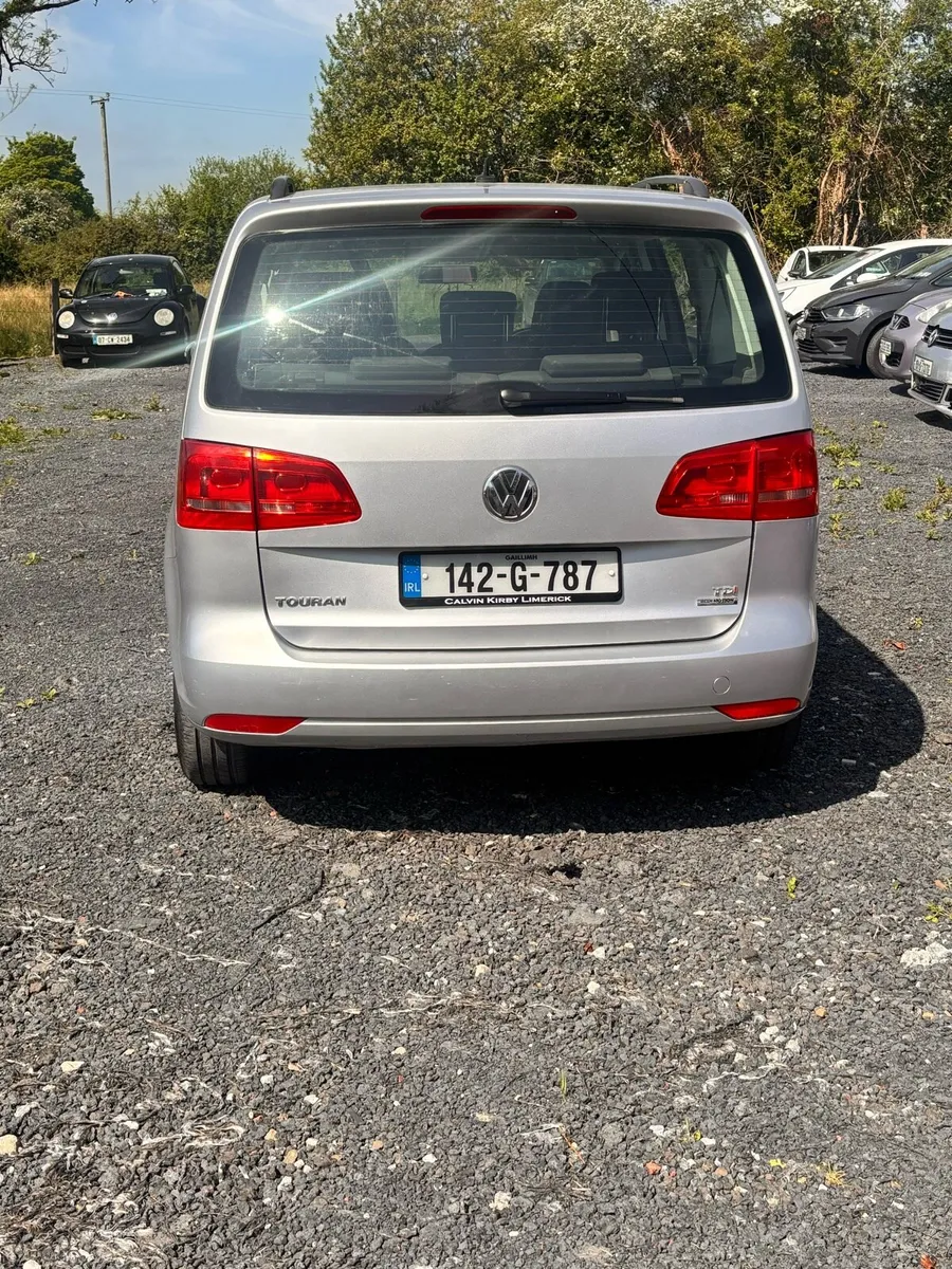 142 vw touran 3mts WARRANTY - Image 3