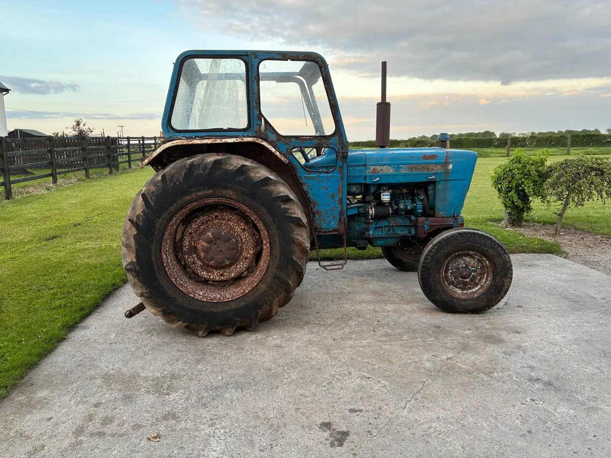 Ford 4000 - Image 2