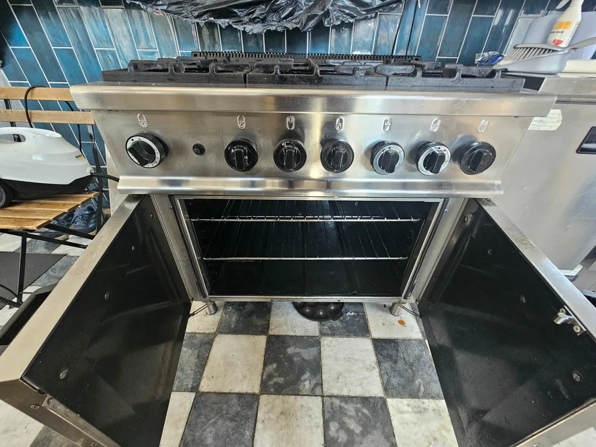 Industrial 6 Ring Cooker (Gas) - Image 1