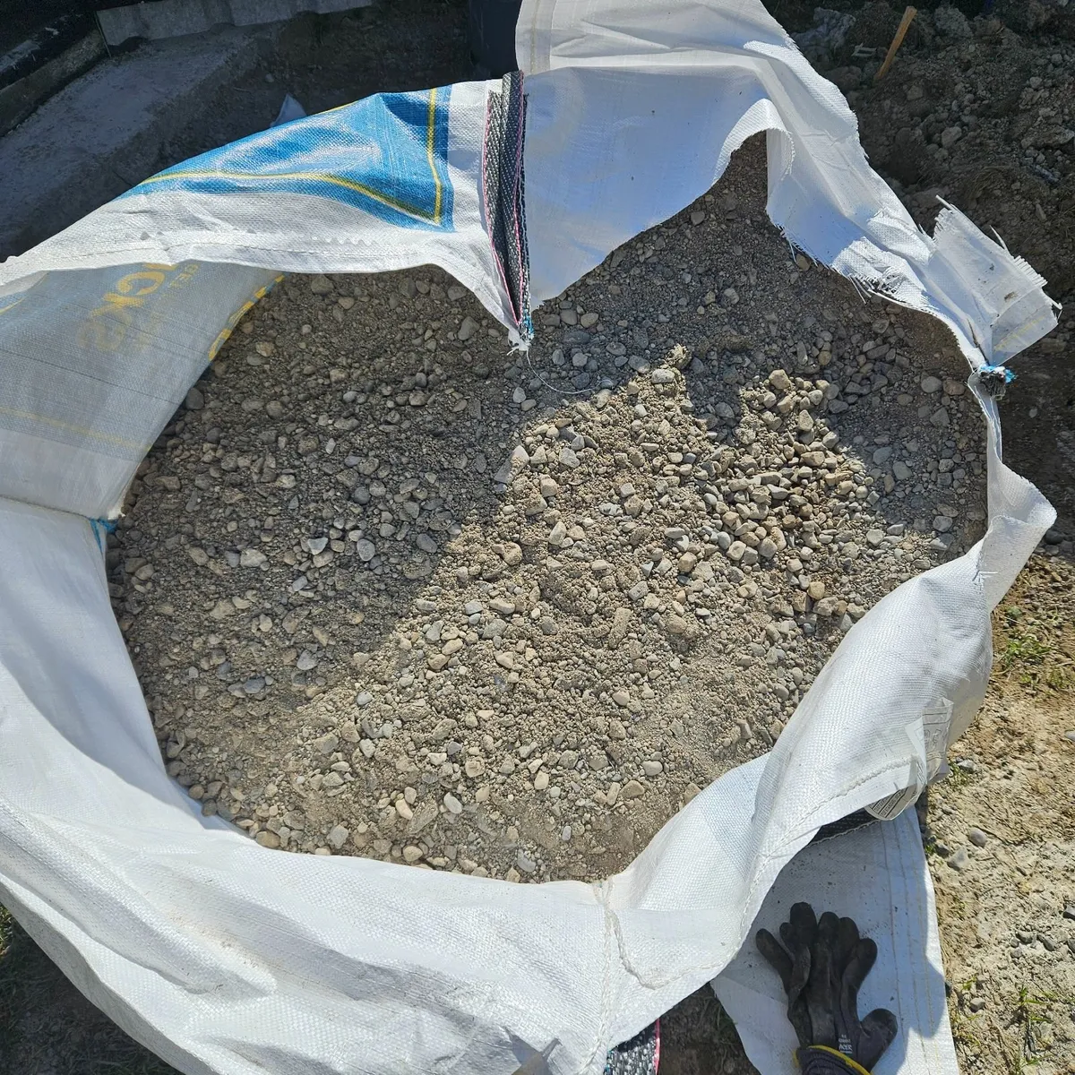 Batched gravel - Image 2