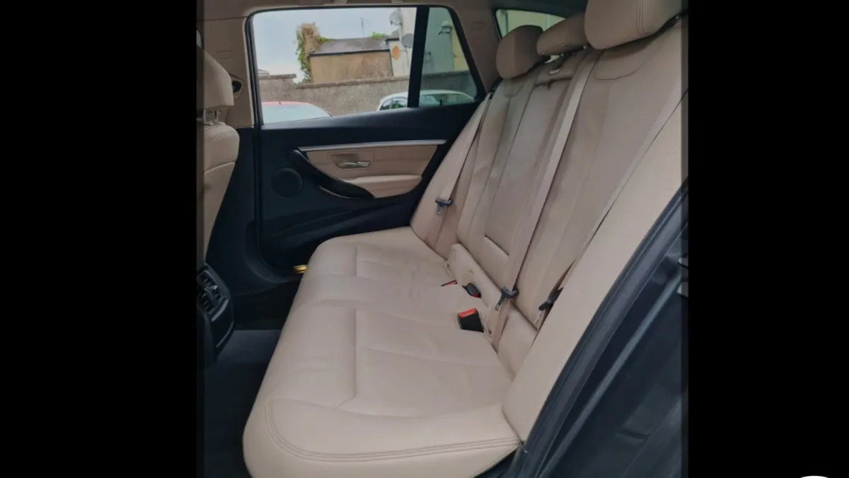 BMW 3-Series 2016 - Image 3